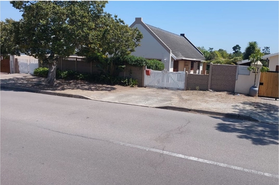 3 Bedroom Property for Sale in Denneoord Western Cape